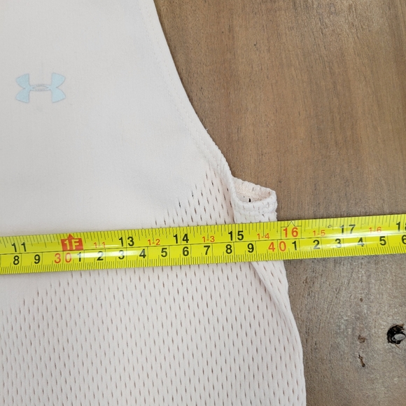 Under Armour Crop Top Heat Gear - Picture 4 of 8